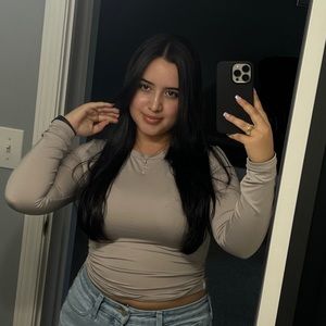 Meet your Posher, Manuela